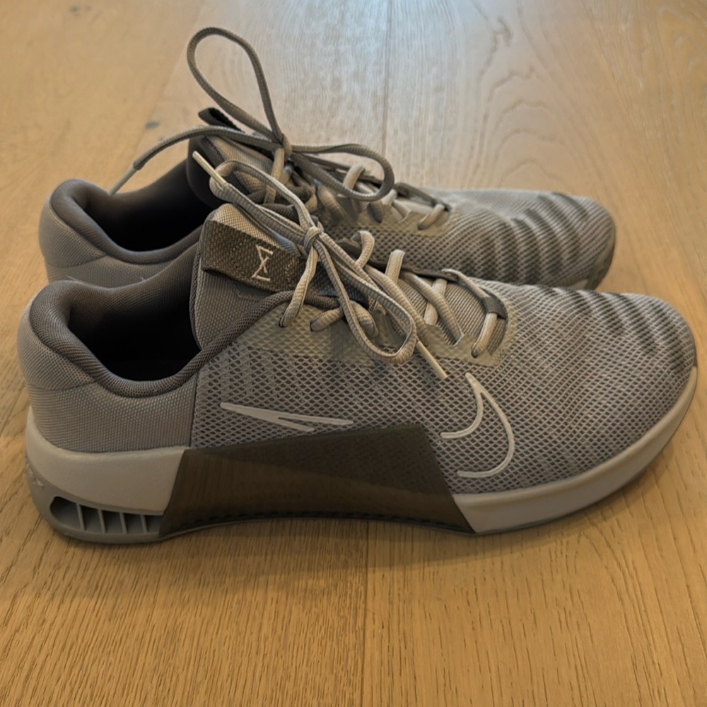 Men’s size 12 Nike Metcon sneaker